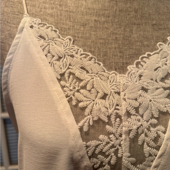 White Lace Tank - Picture 1 of 7